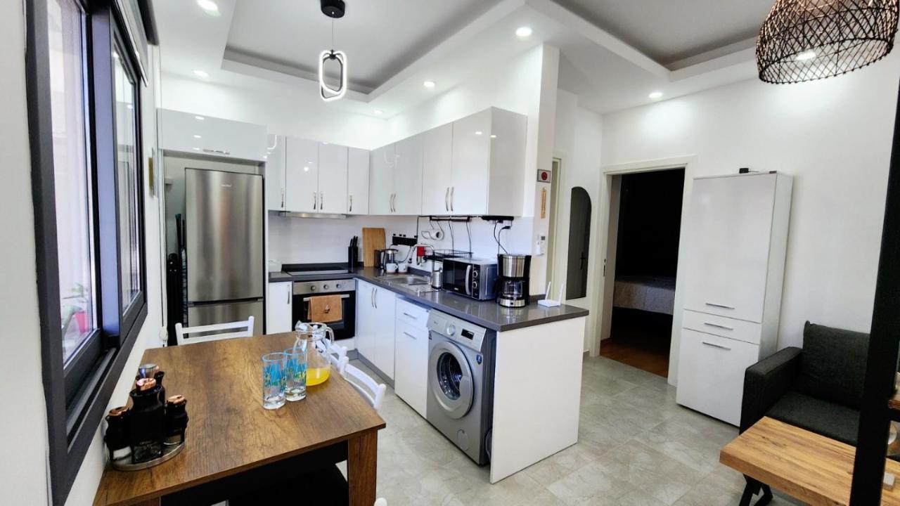 Esta Palm Living And Bedroom, 250 M From Διαμέρισμα